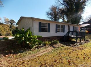 531 Robbins Ave NW, Lenoir, NC 28645