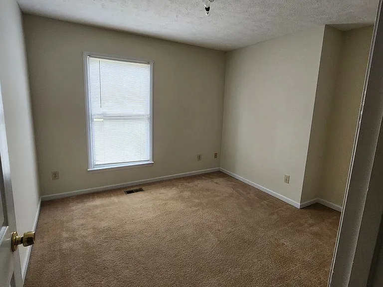 6605 Omni Ct — Photo 16