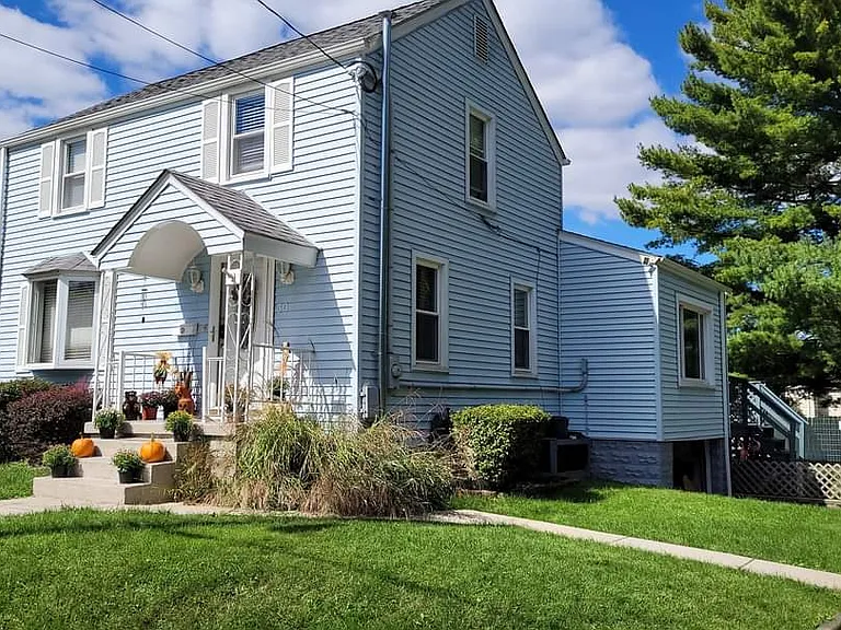 30 Duquesne Ave — Photo 10