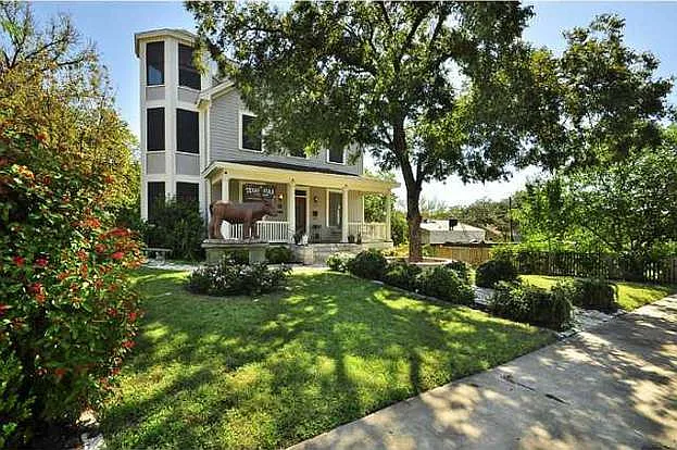 1153 San Bernard St — Photo 27