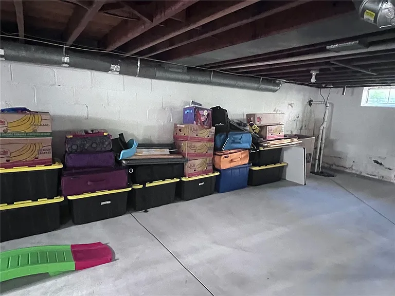 17 Pleasant View Dr — Photo 14