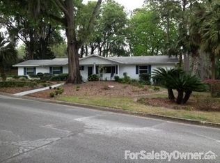 2046 NW 17th Ln, Gainesville, FL 32605