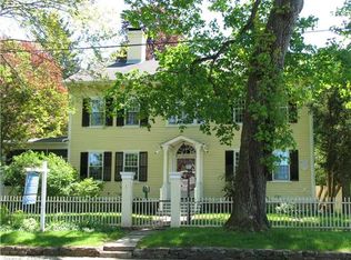 1 Broad St, Guilford, CT 06437