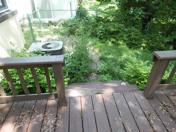 5th image of 3328 E Jefferson Blvd