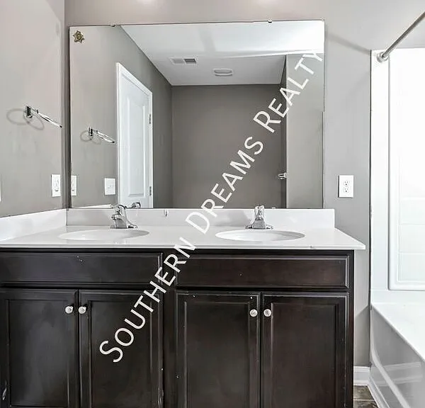 414 Tulip Way — Photo 45