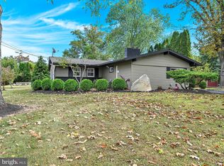 3226 W Philadelphia Ave, Oley, PA 19547