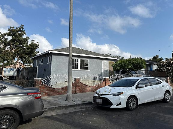 3rd image of 10857 & 10859 Kalmia St