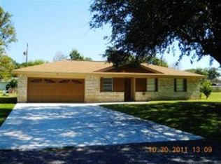 411 Jeanette Dr, Bridge City, TX 77611