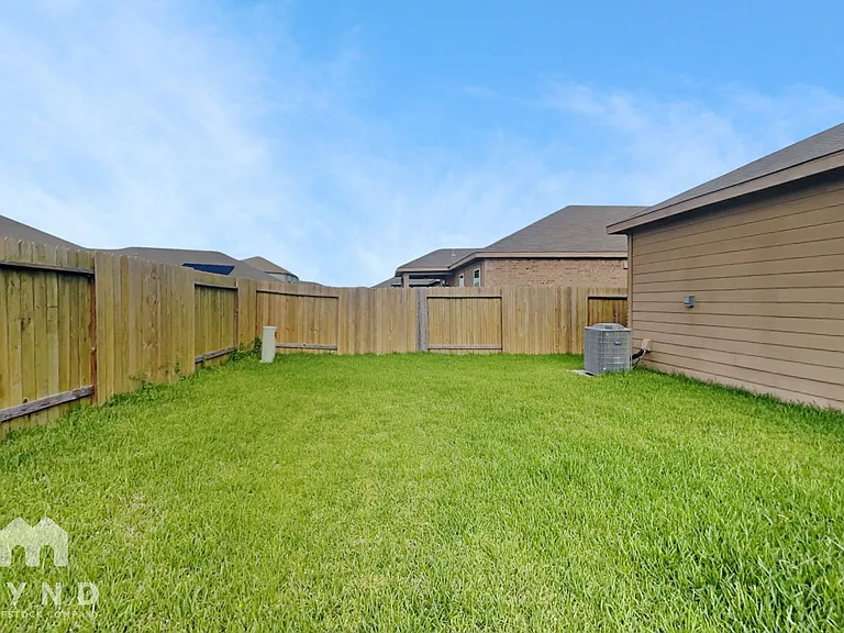 480 Lone Rider Dr — Photo 17