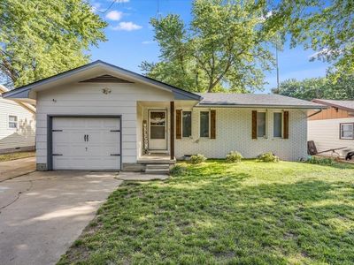 516 W 13th Ave, El Dorado, KS, 67042