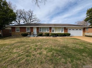 10449 Bellefontaine Rd, Saint Louis, MO 63137