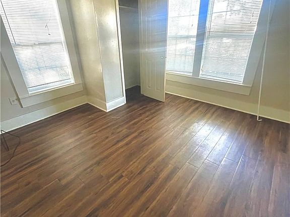 4th image of 704 18th St E