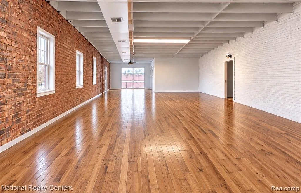 1 bed, 1.0 bath, 1500 sqft, $1,500 — Photo 1