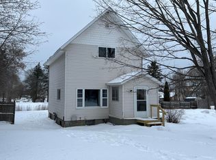 240 North St, Cheboygan, MI 49721