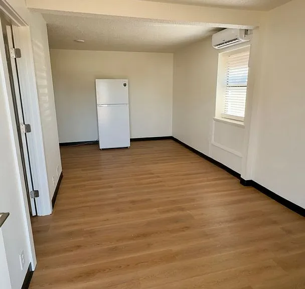 1815 Harding Blvd — Photo 2