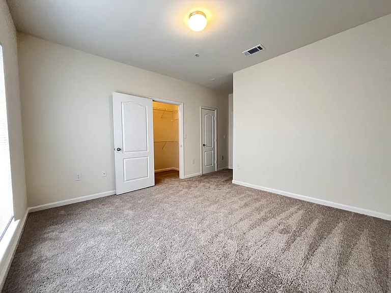 Wesley Kensington Apartments at Stonecrest — Photo 182