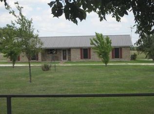 141 S Hwy 14, Wortham, TX 76693