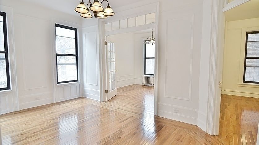 1st image of 201 W 107th St #49S