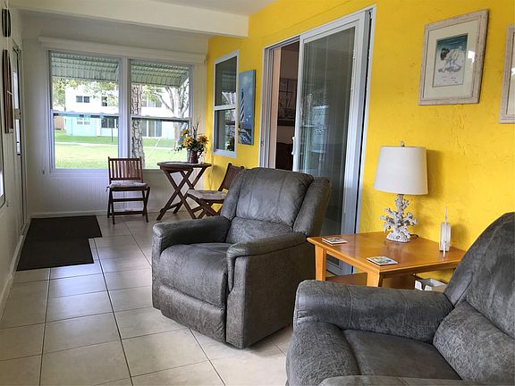 3rd image of 409 SW Natura Avenue #D