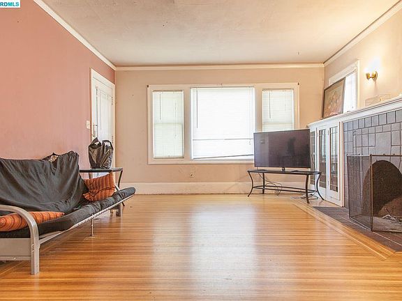 3rd image of 2618 Havenscourt Blvd