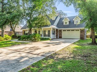 422 Cachemont Cv, Biloxi, MS 39531