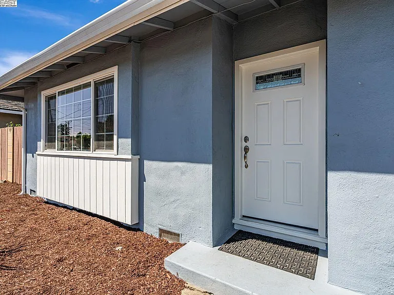 41819 Mahoney St — Photo 11