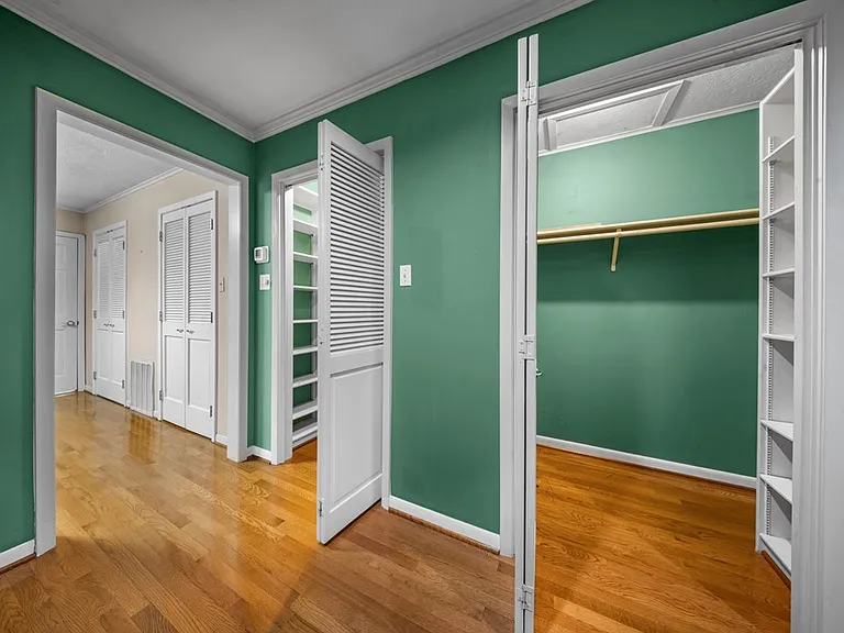 1027 Creek Bend Dr — Photo 14