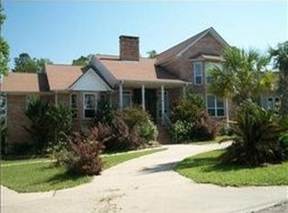 14100 Puerto Dr, Ocean Springs, MS 39564
