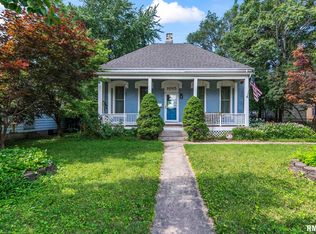 1015 W Washington St, Springfield, IL 62702