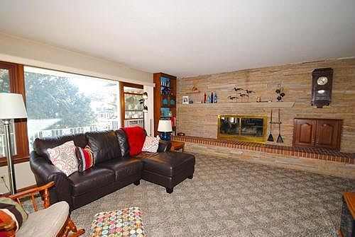 3rd image of N69W20541 Orchard Ct