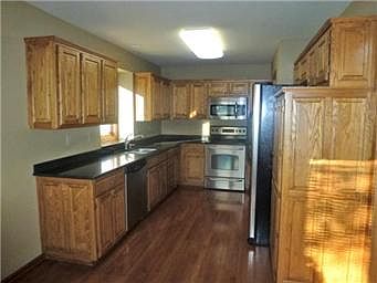 2nd image of 9506 W 122nd St