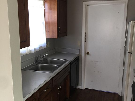 2nd image of 573 Bridgette Dr