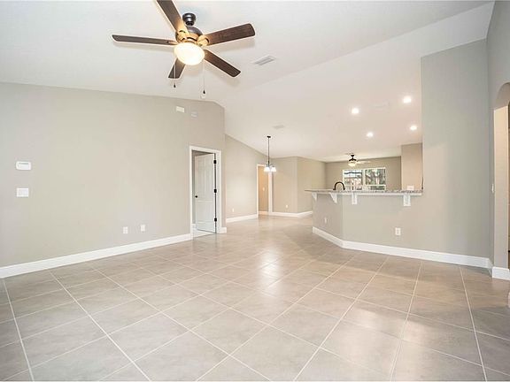 4th image of 9295 SE 152nd Pl