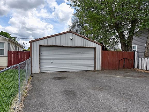 2nd image of 8116 E Cataldo Ave