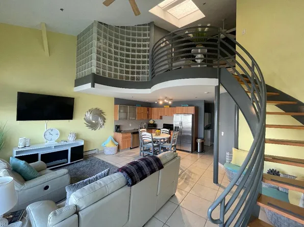 21 Seabreeze Dr #21, Harrison Township, MI 48045