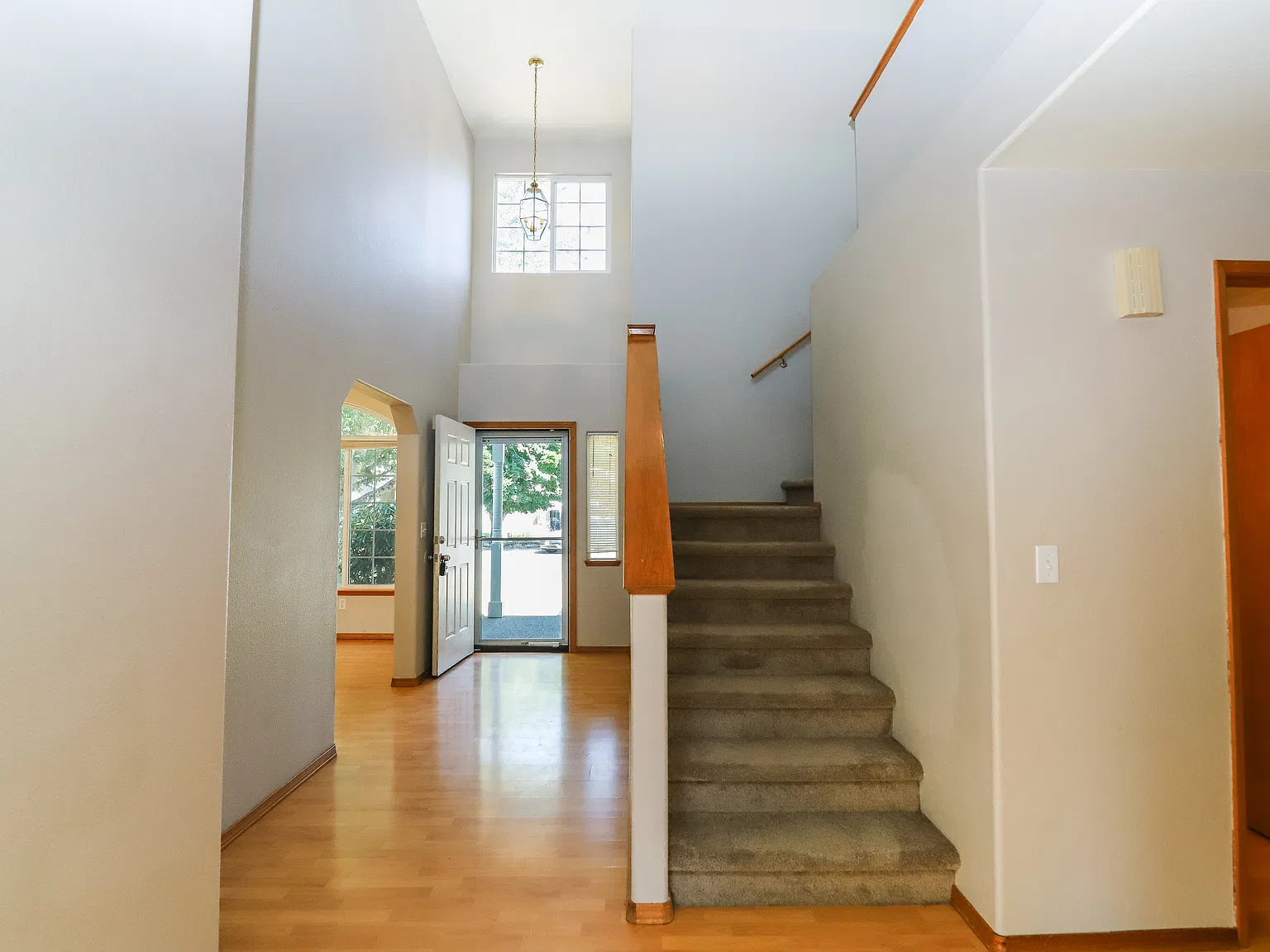 3 bed, 2.5 bath, 2000 sqft, $2,895 — Photo 4