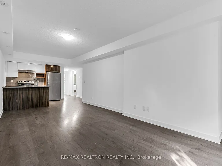 1135 Cooke Blvd #114 — Photo 6