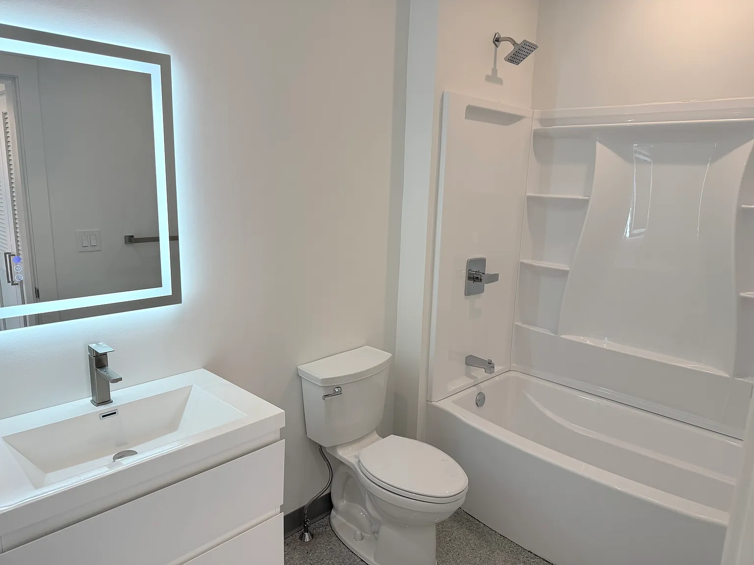 Studio, 501 sqft, $2,180 — Photo 3