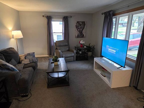 5th image of 545 30th St