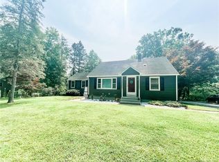 332 Route 171, Woodstock, CT 06281