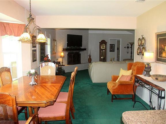 4th image of 8617 Brookridge Dr
