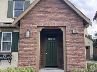 211 Shumway Ln, Mountain View, CA 94041