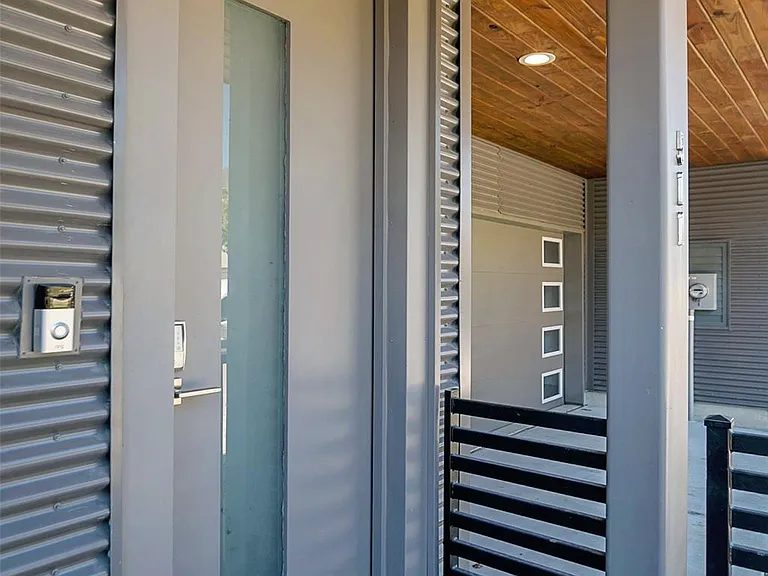 511 Memorial Heights Dr — Photo 2