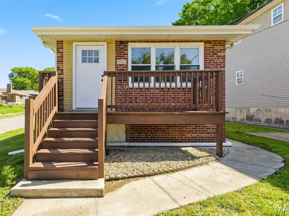 925 Iron St, Saint Louis, MO 63111