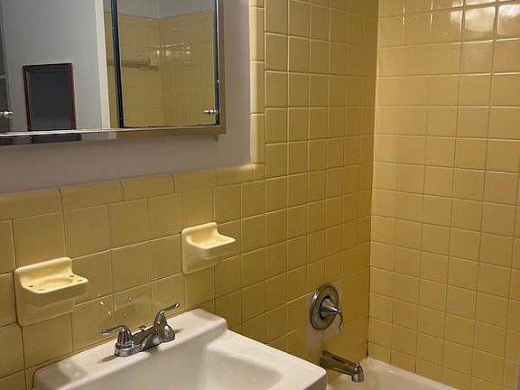 3rd image of 1830 Columbia Pike APT 301