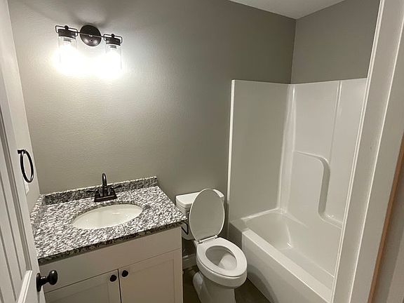 5th image of 205-207 S Byers Ave