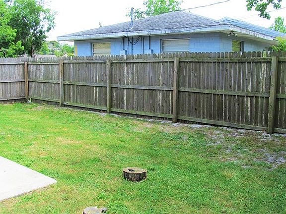 4th image of 1917 Park Manor Dr