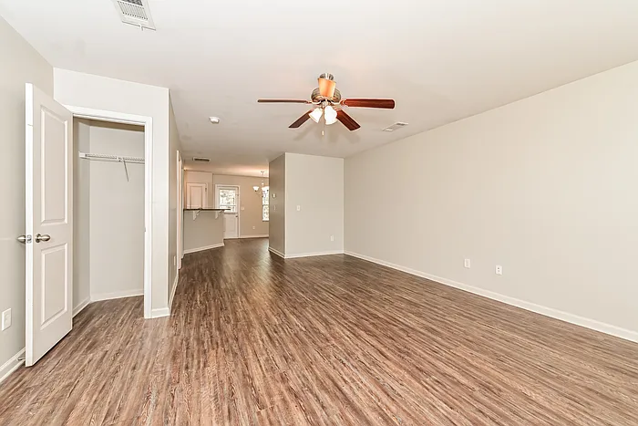 2715 Marlin Dr — Photo 5