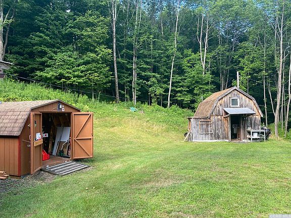 2nd image of 510 Cowan Ln
