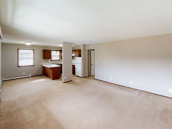 2420-N-8th-St-1-Unfurnished (1)